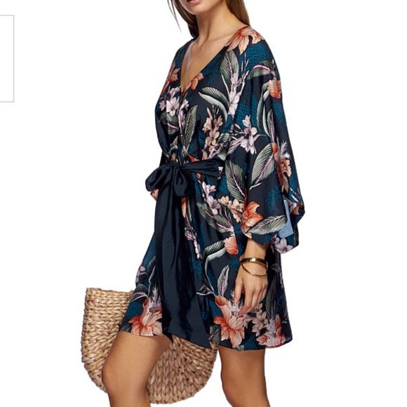 JETS size S Serendipity kaftan/cover up, tropical print on blue background BNWT - Picture 3 of 12